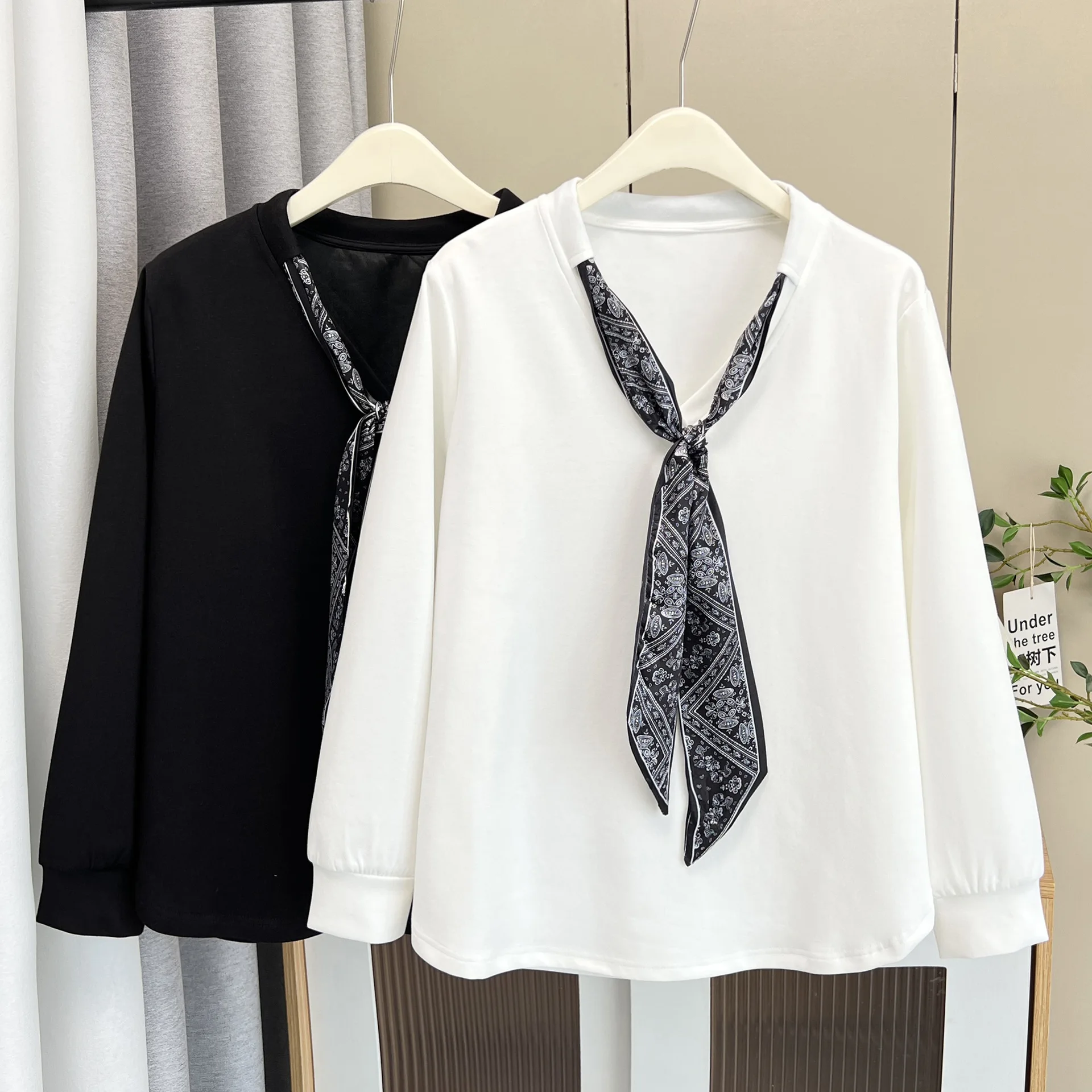 Fashion Plus Size Women's T-Shirt Autumn Style V-neck Silk Scarf Tie Long Sleeve Tops 308