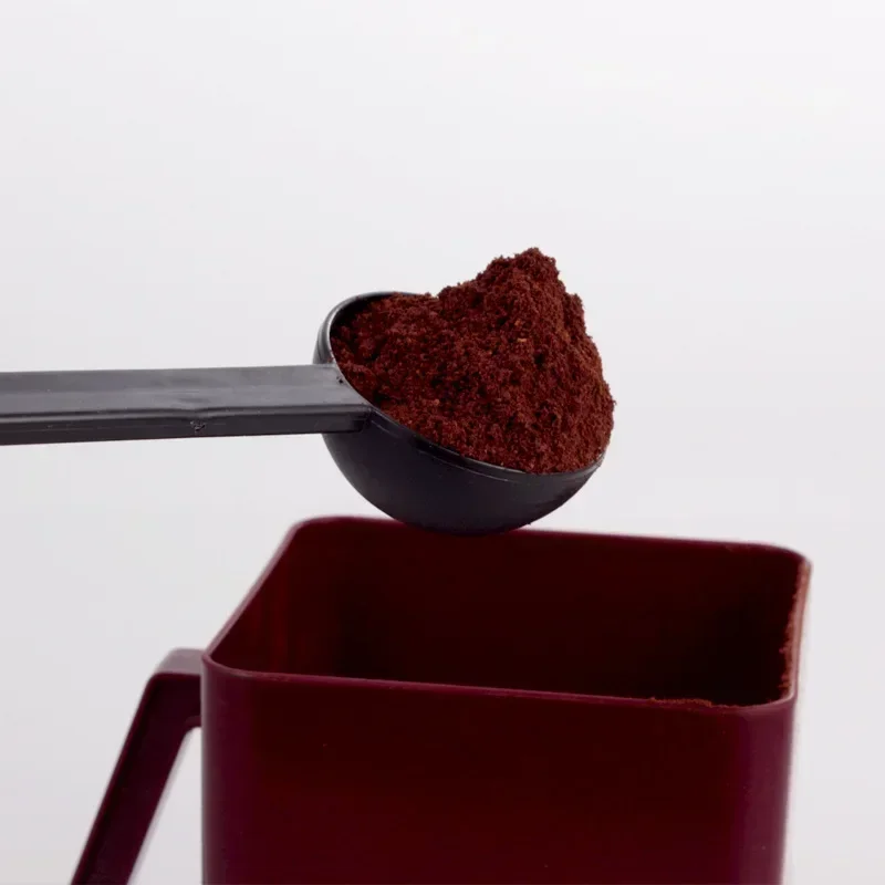 2-in-1 Coffee Scoop and Tamper - مغرفة قهوة بلاستي...