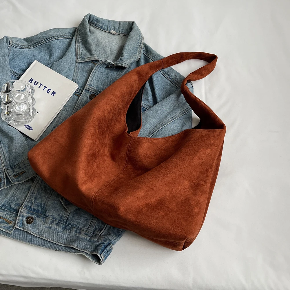 Women Suede Shoulder Bag Large Capacity Underarm Bag with Pocket Trendy Slouchy Bag for Work Travel Shopping