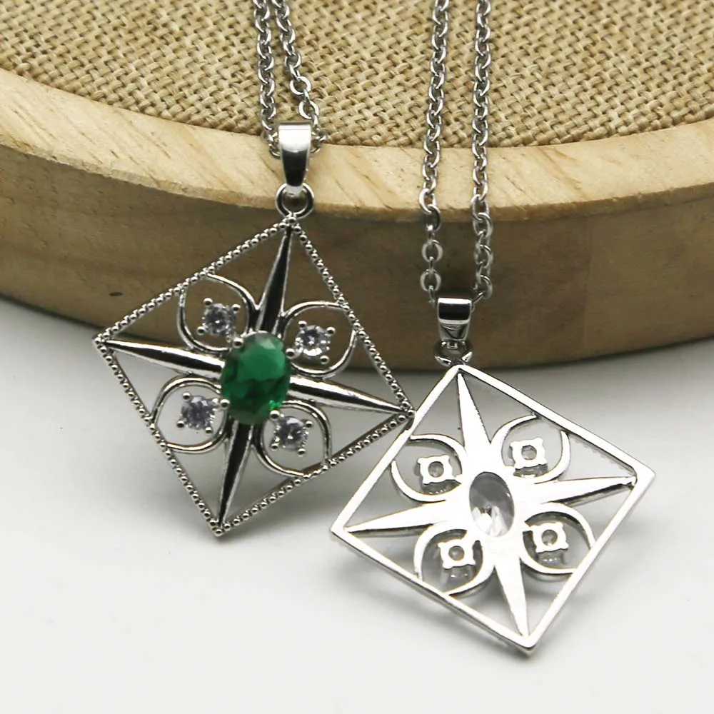 Retro Simple Stainless Steel Diamond Pendant Necklace Design Sense Temperament Light Luxury Women Clavicle Chain Fashion Jewelry