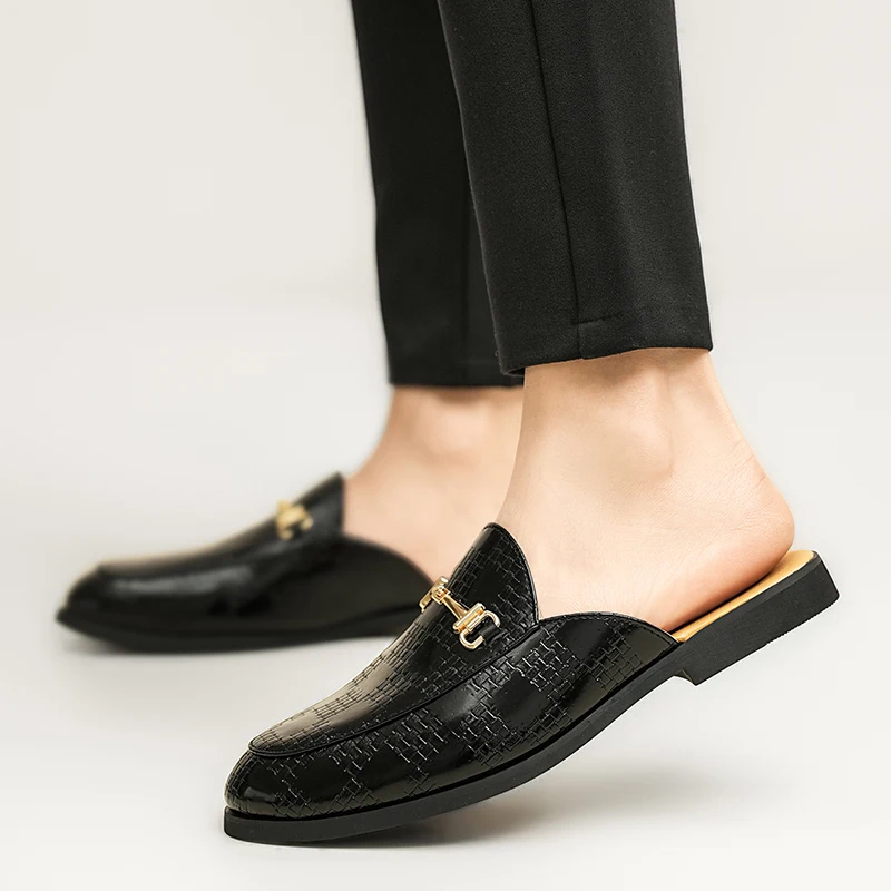 Casual men's half slippers Classic retro flat bottomed style Outdoor Leisure Party And daily life Walking Black leather shoes