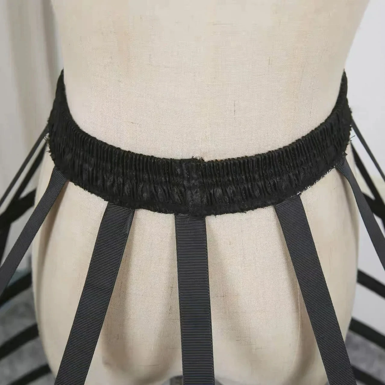 Petticoat Skirt,Petticoat Underskirt,Wedding Underskirt,Wedding Petticoat,Tulle Tutu Skirt,Black 5 Hoops Floor-Length Front Split Crinoline Petticoats Underwear Waistband Underskirt,For Ballgown Wedding Dress