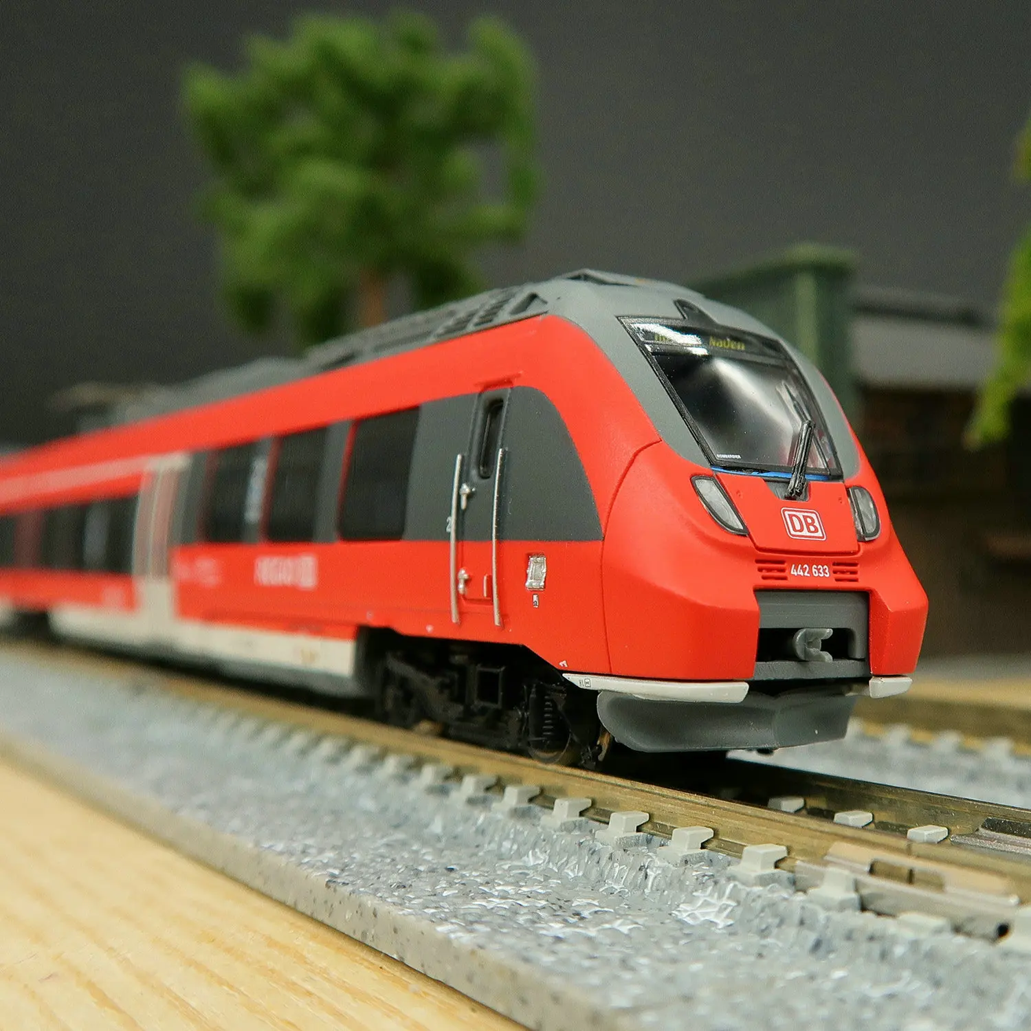 PIKO Train Model N Type 1/160 40208 DB Modern TALENT Intercity