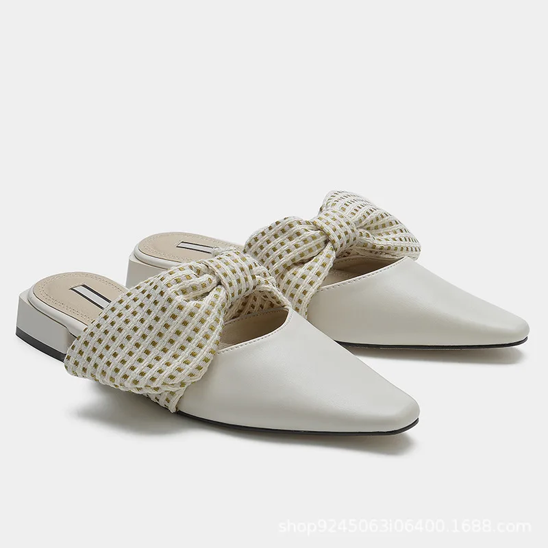 

2022 Early Spring New Bow Small Square Head Flat Toe Head Sandals and Slippers Women's Outer Wear Comfortable Muller Shoes