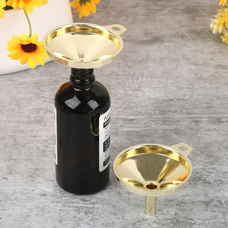 1Pcs Stainless Steel Funnel Kitchen Oil Liquid Funnel Metal Funnel Filter Wide Mouth Funnel For Canning Kitchen Tools 7.3*4.3CM