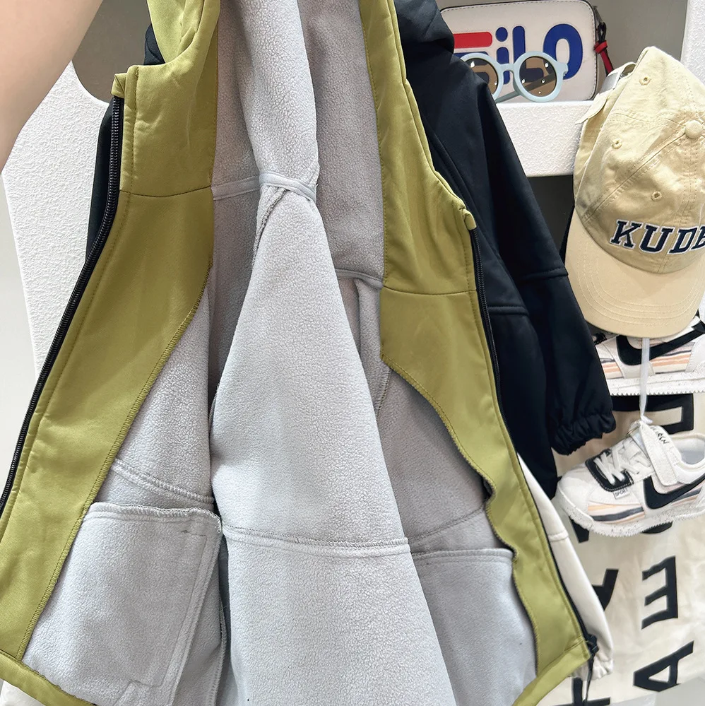 Autumn Winter 2024 Students Boys Hooded Integrated Velvet Coats Zipper Thickened Kid Boys Outerwear Patched Children Boy Jackets