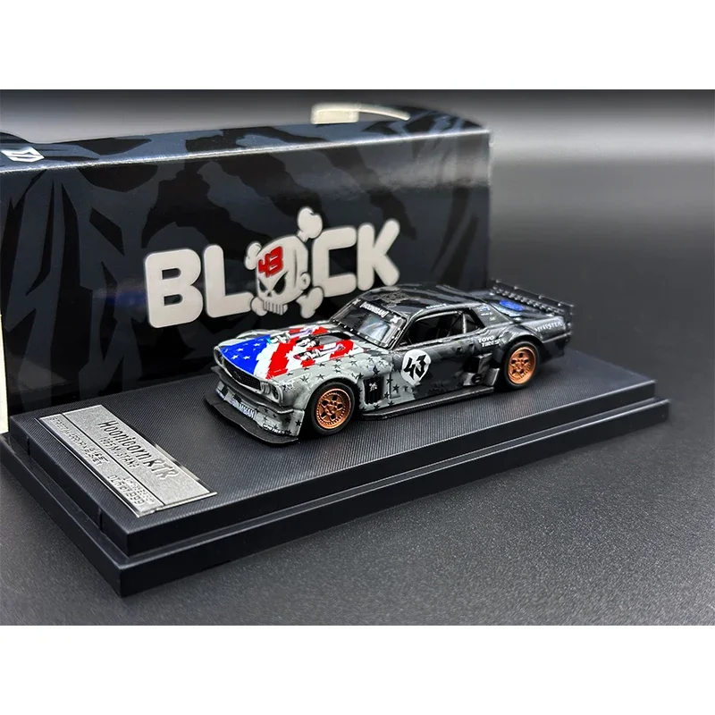 

SW In Stock 1:64 1985 Mustang Hoonicorn RTR V2 Diecast Diorama Car Model Collection Miniature Carros Toys Street Warrior Weapon