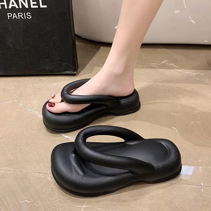 Summer Footwear  Woman Clip Toe Soft Comfortable Slippers for Women Platform Non-Slip Beach Slides Sandals New 2023