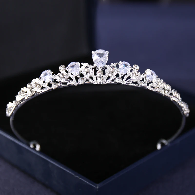 Tiara Barocca In Cristallo Azzurro Per Sposa – Copricapo Vintage In Metallo E Plastica, 15x11x5.5 Cm, Per Matrimoni E Feste Tema Gotico