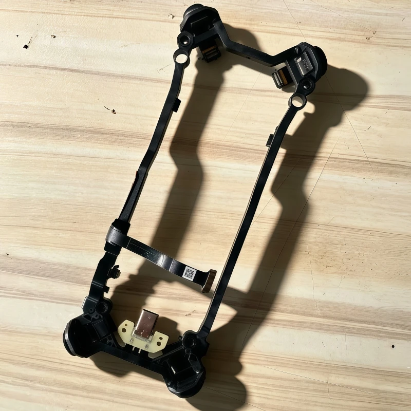 Pièce détachée DJI Mavic Air 3 : capteur de vision avec connectique, idéal pour réparation et entretien.