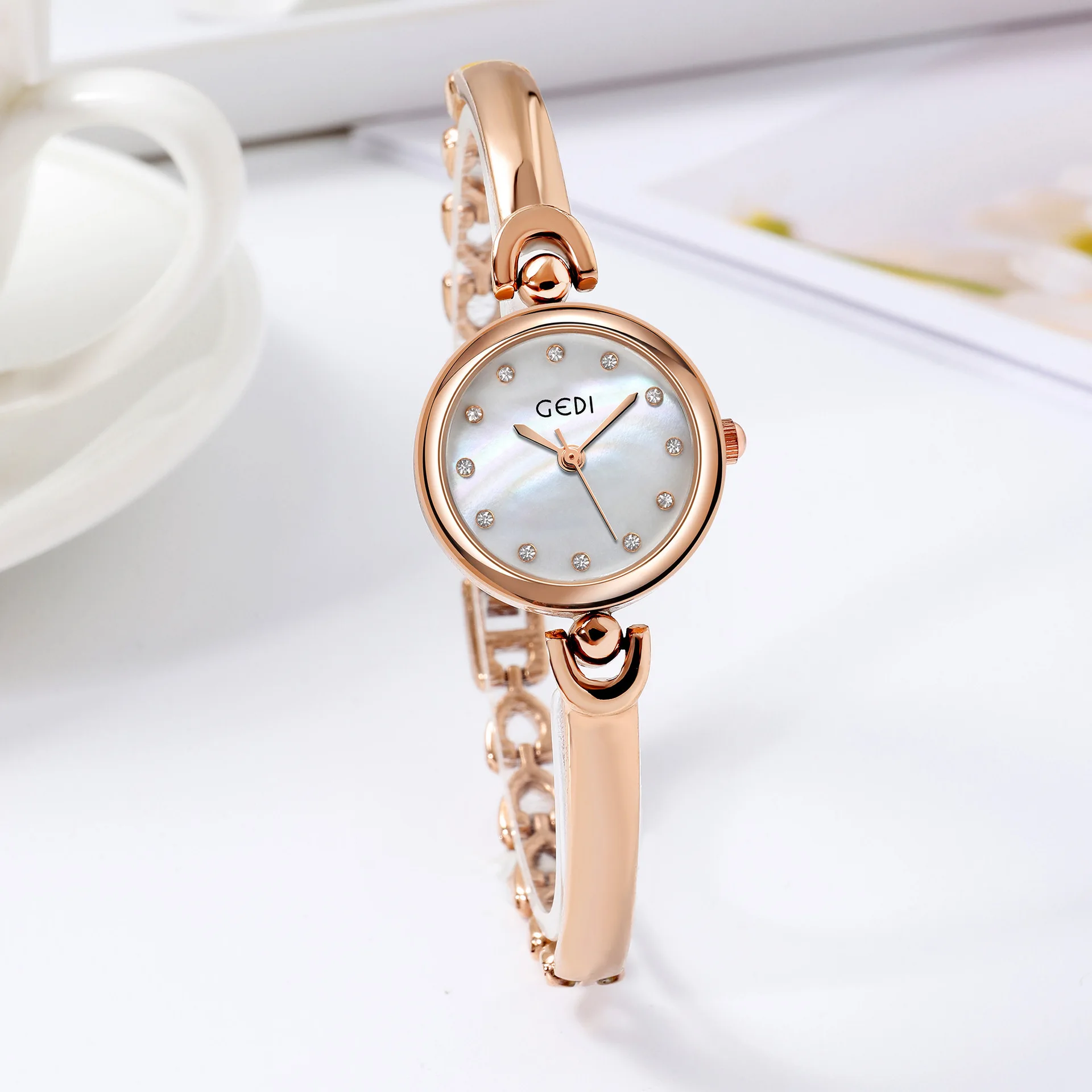 Bracelet Watch Ins Style Fashion Simple Temperament Round Dial Versatile Waterproof Bracelet Quartz Watch Bangle Watch Forwomen