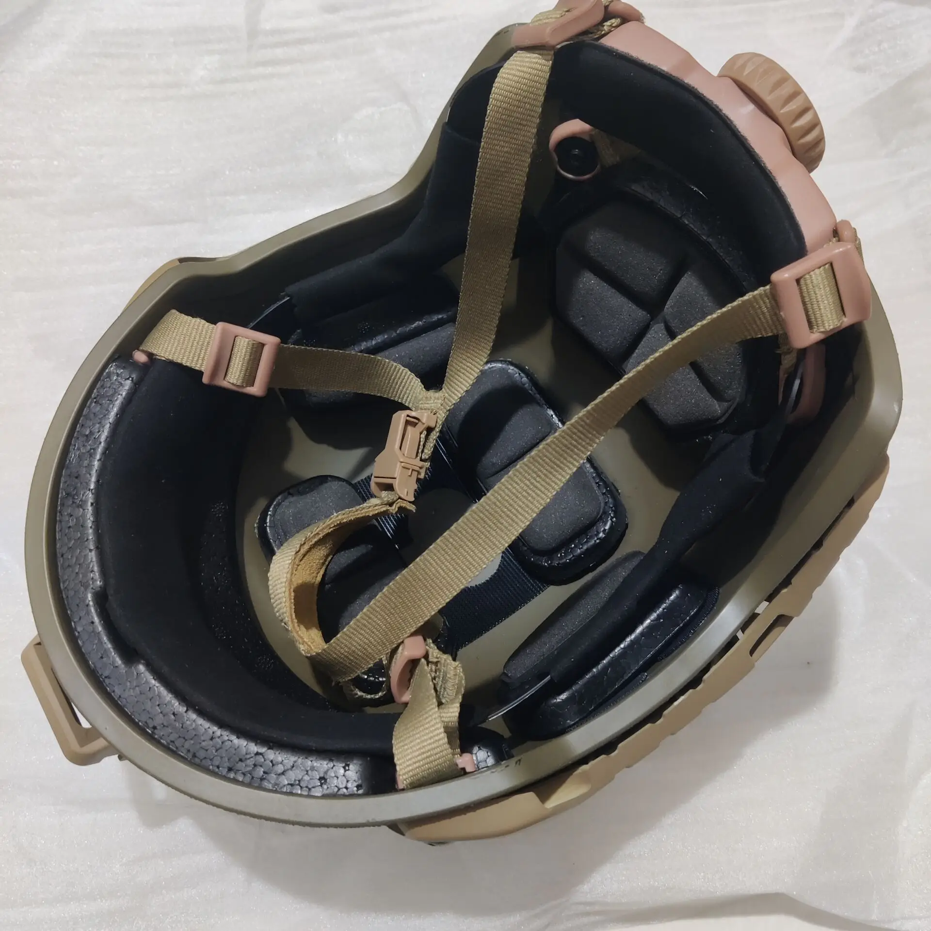 ペイントボール用の新しい戦闘保護ヘルメット、ハイカットグラス