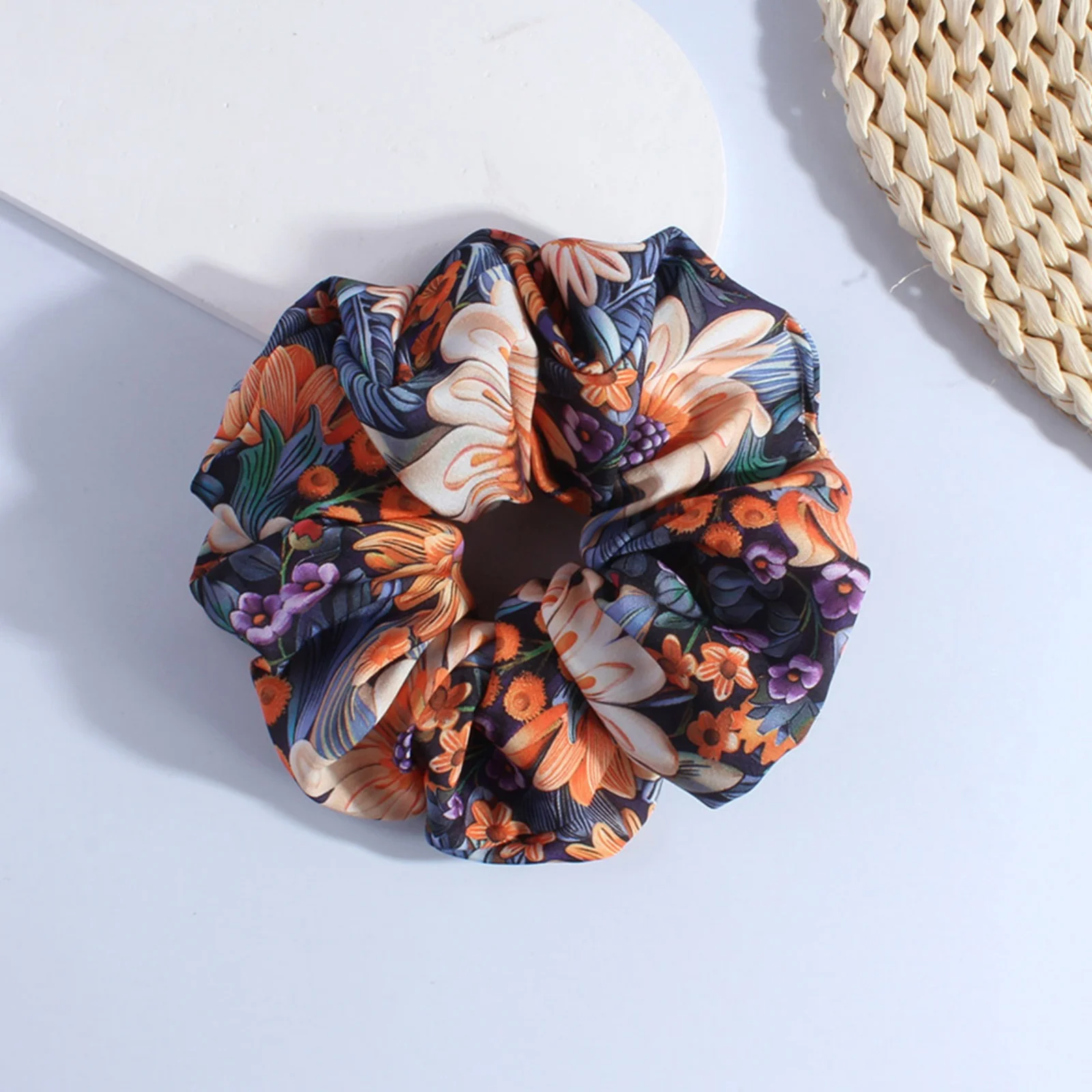 1PC Boho Floral Print Hair Scrunchies, Elastic Satin Hair Ties for Women, Vintage-inspired Hair Accessories to Elevate Hairstyle