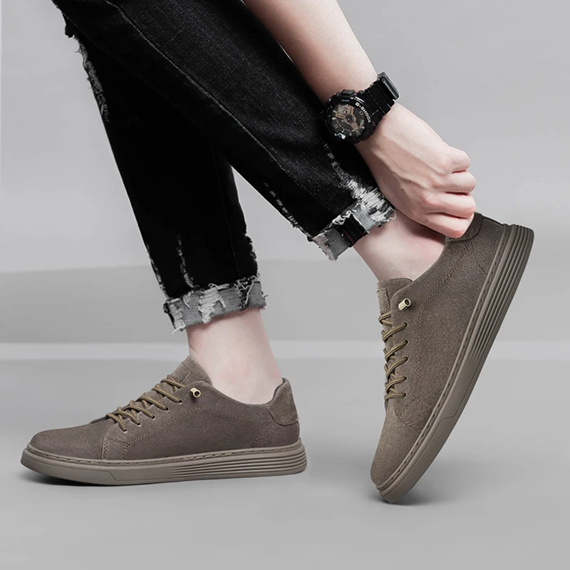 New Men's Suede Fashionable Lace-Up Casual Breathable Comfortable Walking Shoe Anti -Slip And Wear-Resistant Flat Shoes_vogvips.com