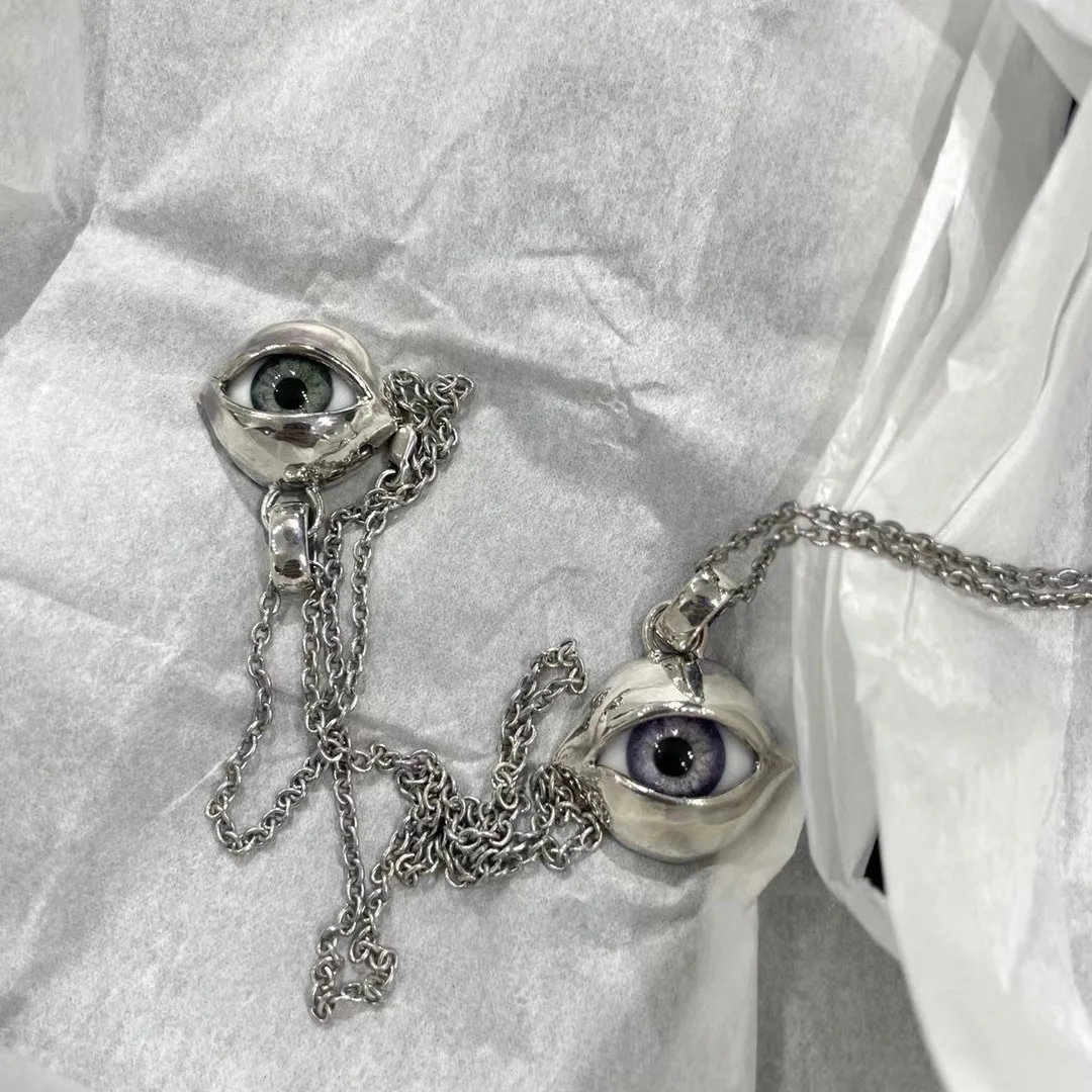 Hand -designed retro eyes men's necklace