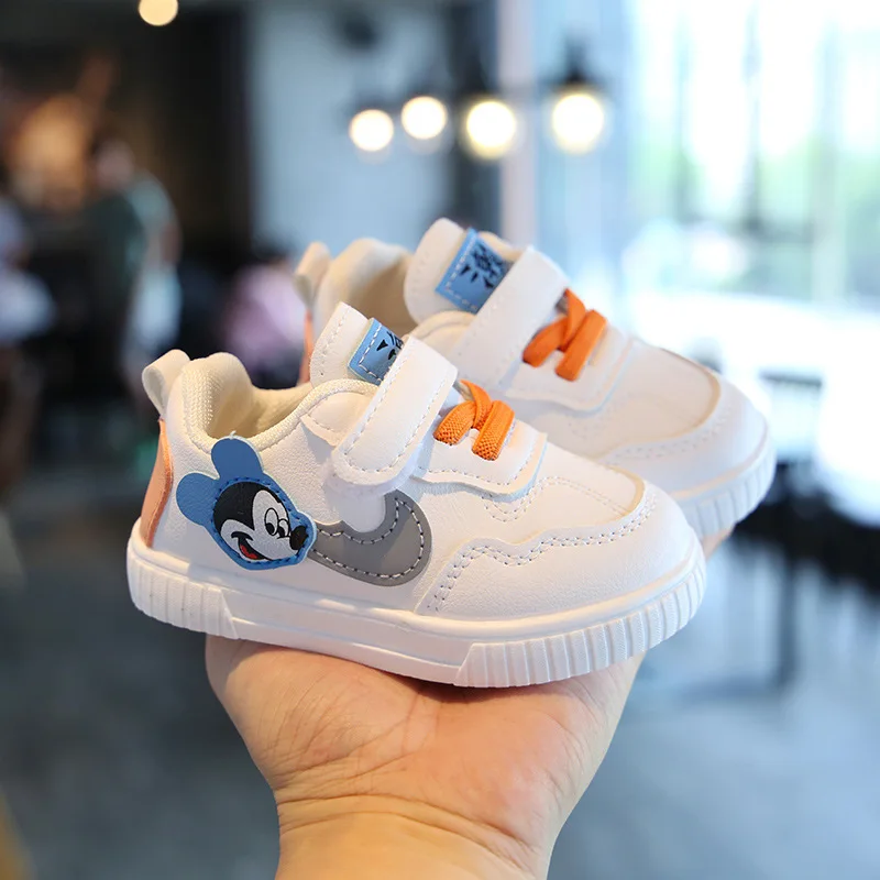 Classic 2022 Hot Sales Lace Up Baby Sneakers High Quality Soft Girls Boys Shoes Excellent Lovely First Walkers Infant Tennis