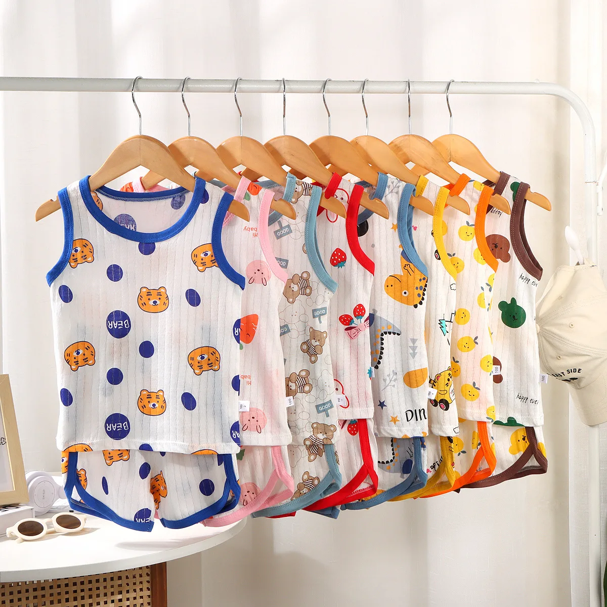 2024 New Kids Sleeveless Set Summer Cotton Girls’ Shorts Pajamas Korean Style Boys’ Tank Top Outfit Children Clothing Set
