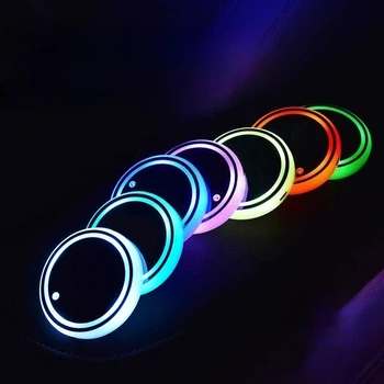 Luci portabicchieri a LED per auto 7 colori RGB Luce ambientale che cambia parabrezza posteriore Lampada decorativa per atmosfera Sottobicchieri per auto