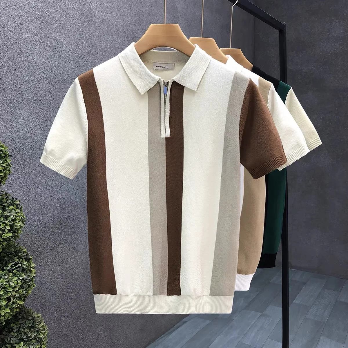 Maglione lavorato a maglia a maniche corte con collo a polo, mezza zip, color block, stile business britannico da uomo - immagine 2