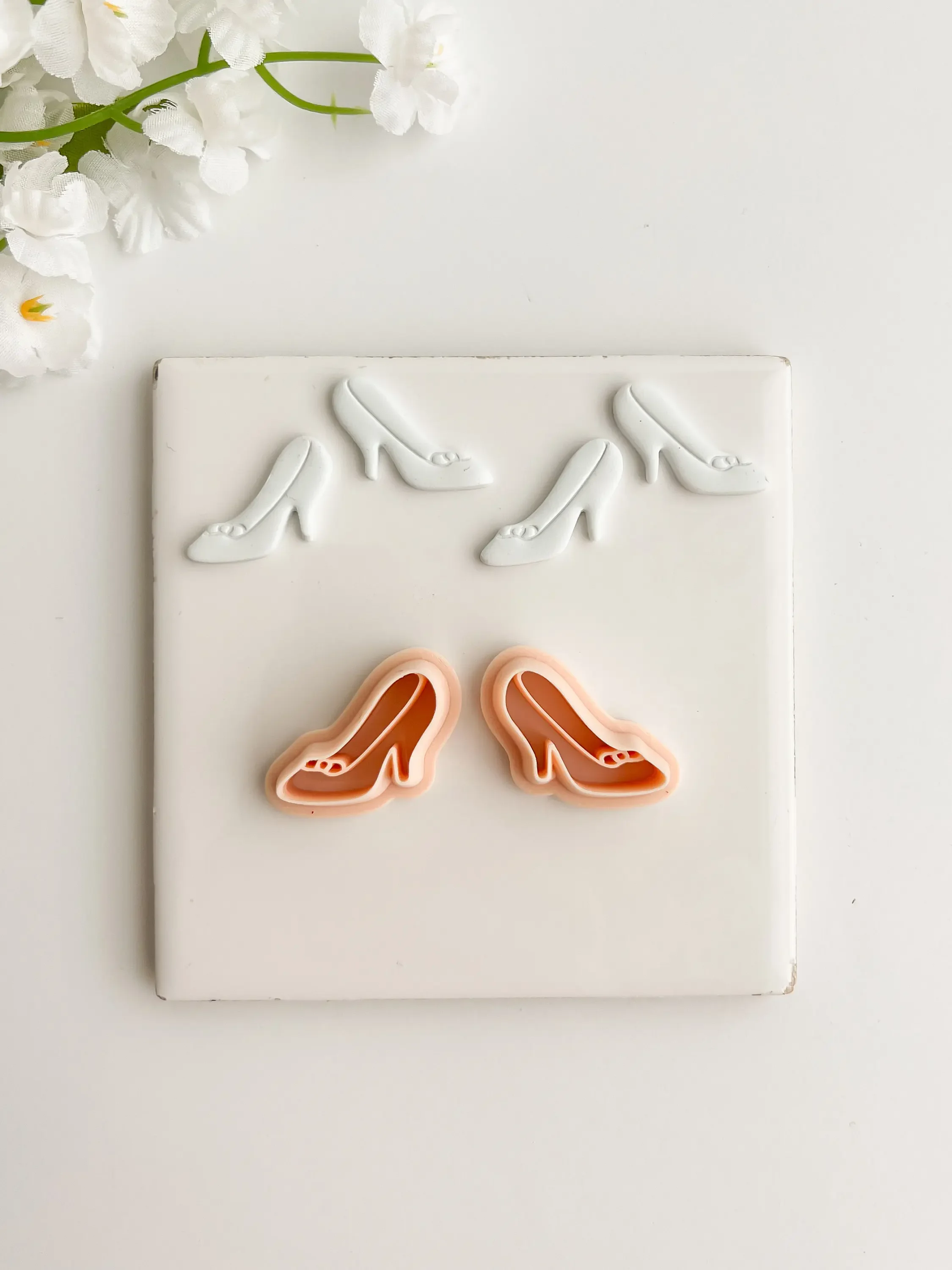 Description Picture 6 of itemPolymer Clay Earring Cutter DIY Princess Shoes Carriage Jewelry Pendant Clay Mold Soft Pottery Earrings Crafts Cutting Tools