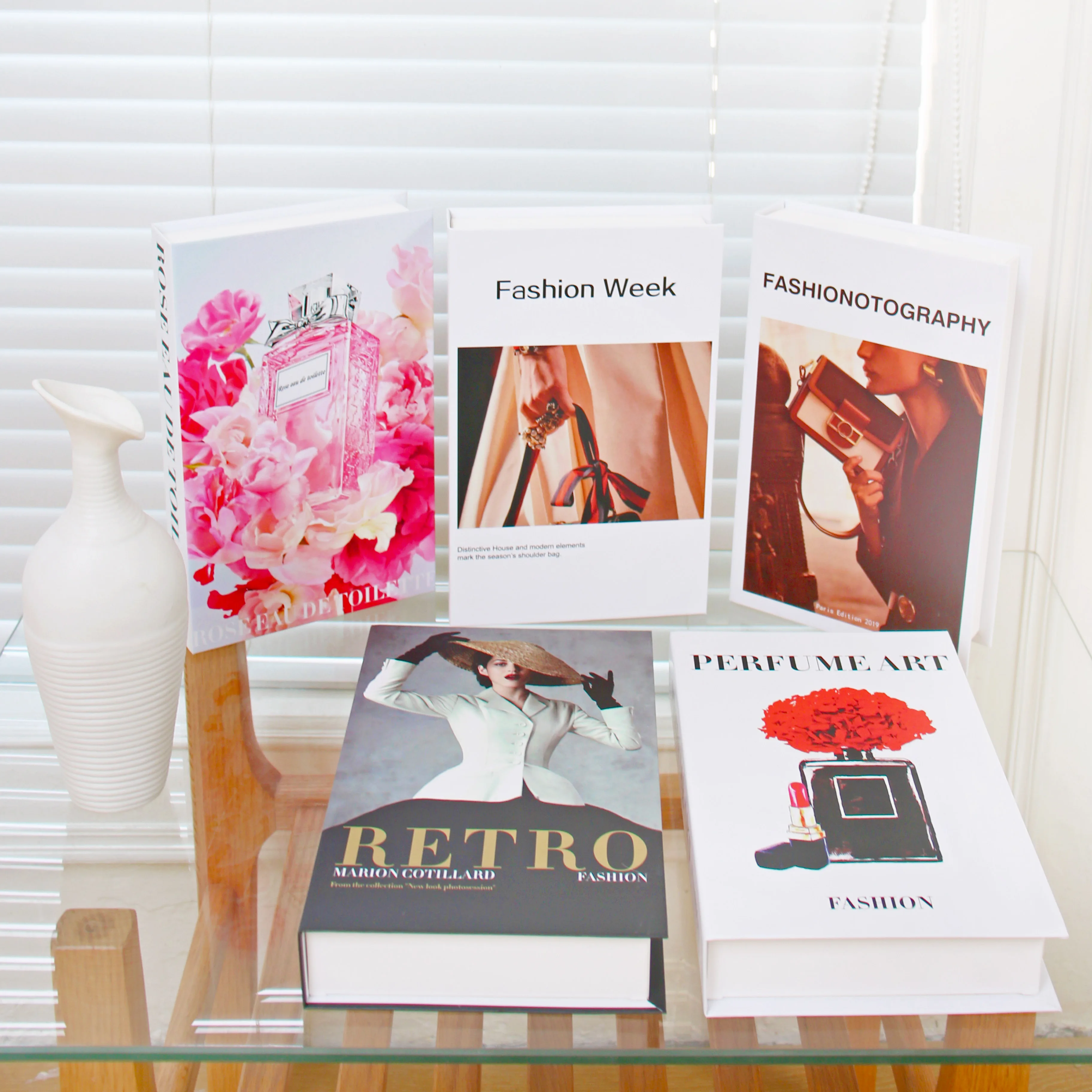 

New Fashion Luxury Fake Books for Decoration Simulation Book Storage Box Coffee Table Books Villa Hotle Home Decor Shooting Prop