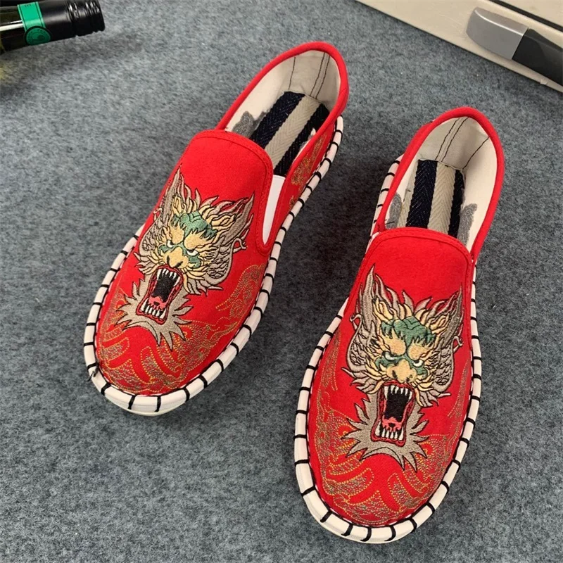 

2023 Spring And Autumn Women's Shoes Chinese Slip on Lazy Social Girl's Casual Shoes 4633
