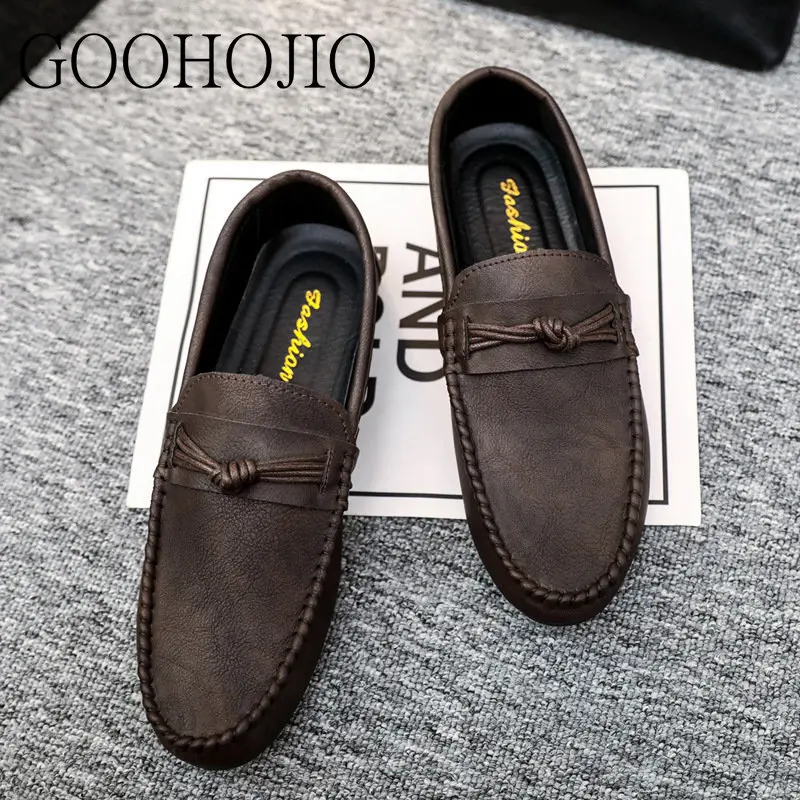 

New Men Cloth Shoes Breathable Round Toe Male Driving Shoes Slip-On Waterproofing Solid Business Leather Shoes Flats Loafers