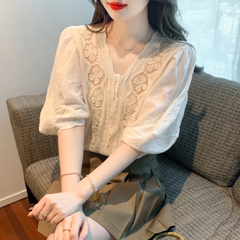 

Женская кружевная блузка, белая ажурная блузка составного кроя с рукавами-фонариками, лето 2023