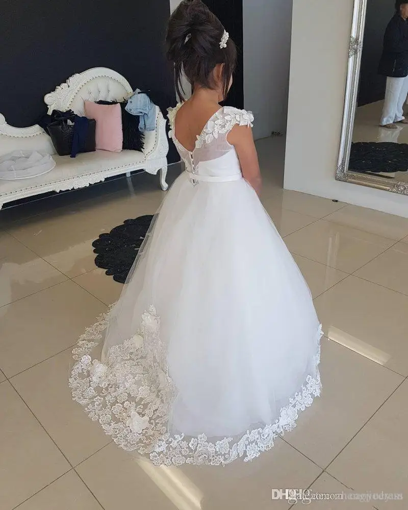 

New Flower Girl Dresses Lace Kids First Communion Skirt Nude Crystal Pearls Belt Kids Wedding Party Clothing Hand Made Custom