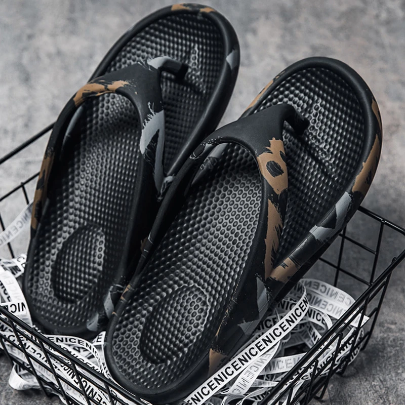

Men's senior sports figure slippers wear anti-slip lovers' large slippers outside summer home shoes
