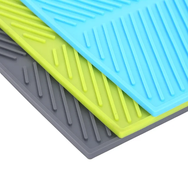 Szilikon Négyzet Alakú Edény Szárító Szőnyeg Hőálló Vízelvezetés Asztali Mosogató Tartós Párna Pad Étkészlet Asztal Placemat - Image 6