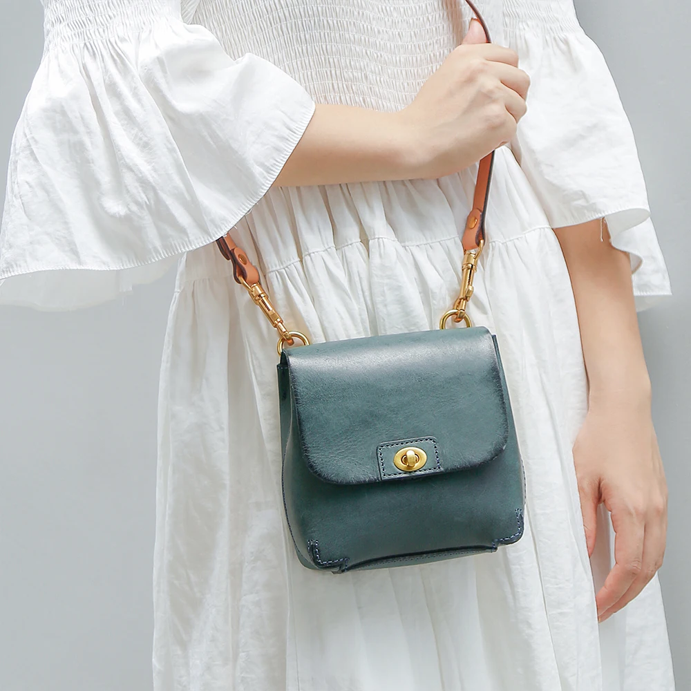 Vegetable Tanned Leather Women's Single Shoulder Bag Retro Square Bag Small Design Crossbody Mobile Phone Bag for Women