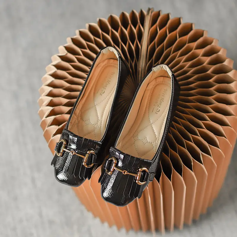 2024 New Fall Casual Work Black Shallow Mouth Commuter Loafers Fashion Fringe Design Square Head Comfortable Women's Flat Shoes