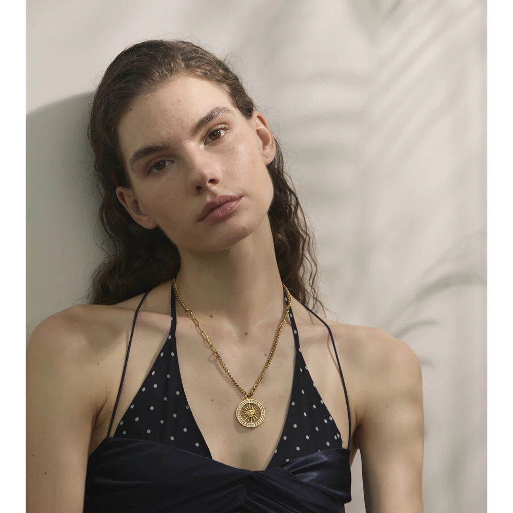 Yhpup Necklace 18K Gold Hollow Pendant