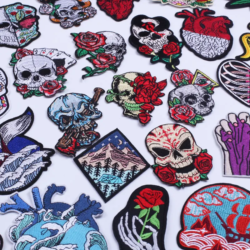 

Hippie Punk Flowers Skull Patches Iron on Snake Eyes Heart Dinosaur Embroidered Patch on Clothes Fusible Patch Badges Stickers