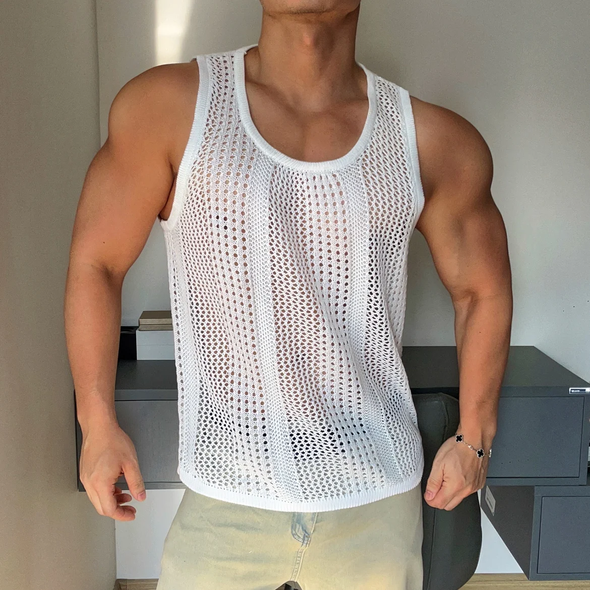 

New Solid Color Hollowed Out Vest For Men's Loose Fitting Sports Breathable Fitness Muscles Sleeveless Knitted Camisole Trend