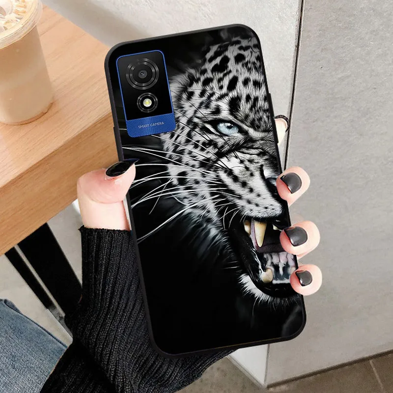 Soft Silicone Shockproof Case with Cool Wolf Design