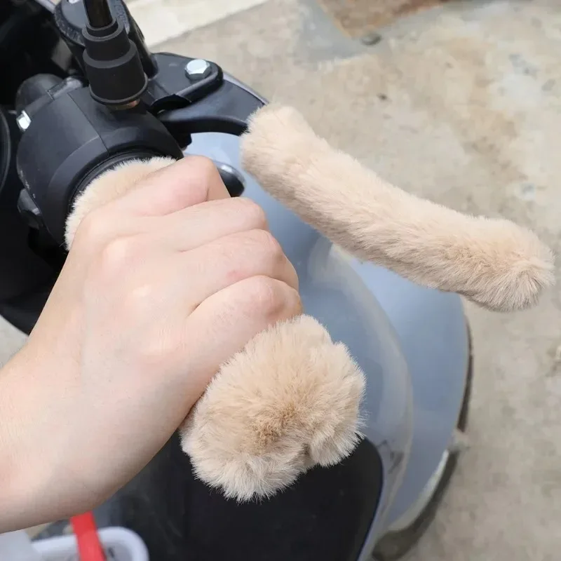Plush Fleece Handlebar Covers for Motorcycle Bike Scooter Winter Warm Windproof Cold Weather Protection Comfort Grip Accessories