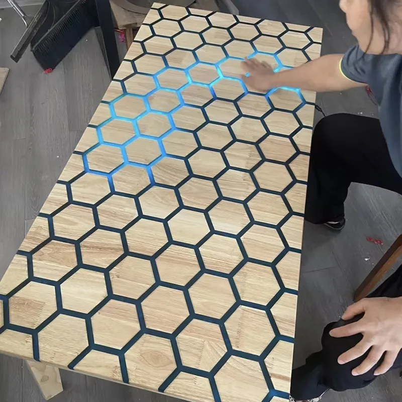 Resina Epossidica Da Tavolo Da Tè Con Luce Sensibile Al Tocco Del Tavolo Da Fiume Luminoso Intelligente