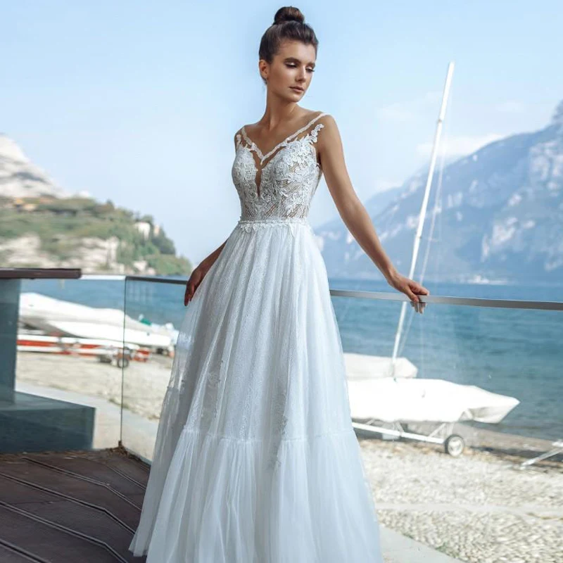 Princess Beach V-neck Tulle Wedding Dress Lace Applique Bow