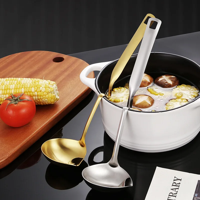 Stainless Steel Fat Oil Separator Ladles Curved Long Handle Skimmer Heat Insulation Anti-scalding Filter Spoon Kitchen Tool