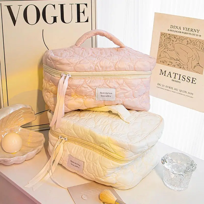 

Korean Ins Style Large Capacity Sweet Portable Women's Makeup Bag 2023 New High Beauty Solid Color Fashion Wash Storage Bag