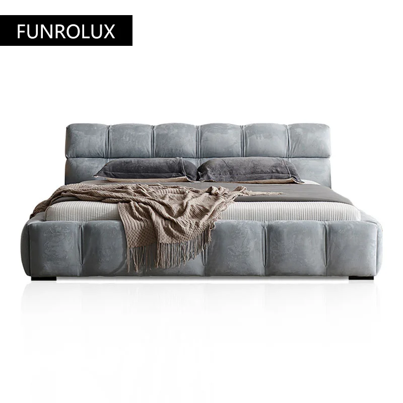 Modern minimalist fabric bed Modern master bedroom Italian minimalist light luxury designer double bed