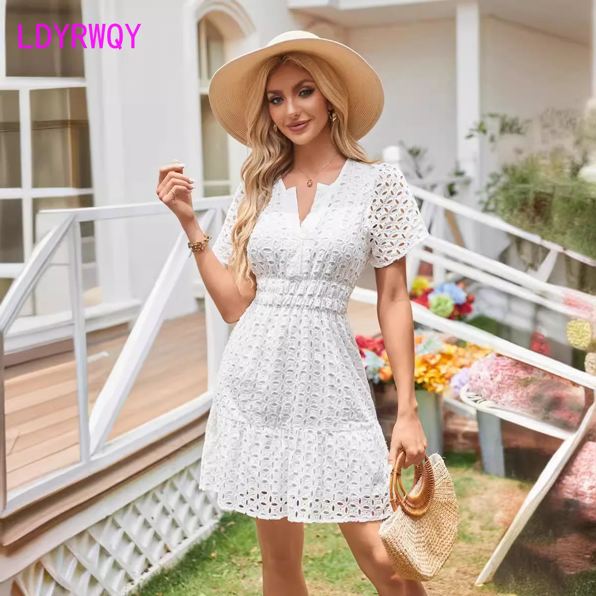 

Женское кружевное Плиссированное мини-платье трапециевидной формы с V-образным вырезом и коротким рукавом, в европейском и американском стиле, 2024