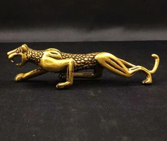

China Brass archaize leopard small statue