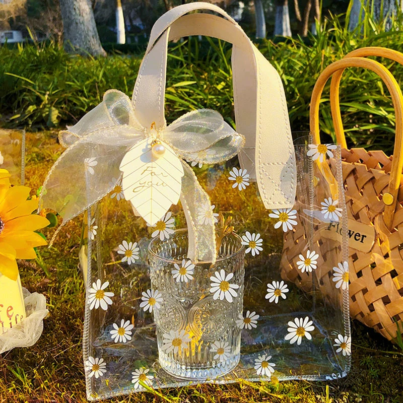 

Transparent PVC Clear Tote Bag Cute Daisy Print Gift Bags Holiday Promotional Gift Packaging Box Women Makeup Handbags Bathroom