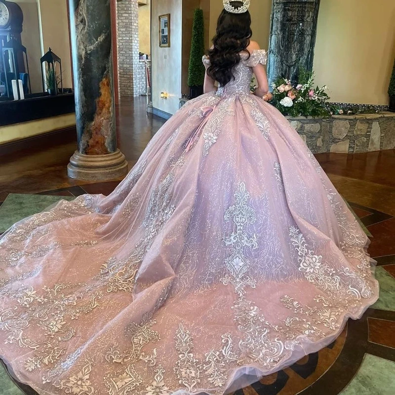 

Pink Sweetheart Ball Gown Quinceanera Dresses Gold Applique Lace Beads Sweet 16 Dress Pageant Gowns Vestidos De 15 Anos