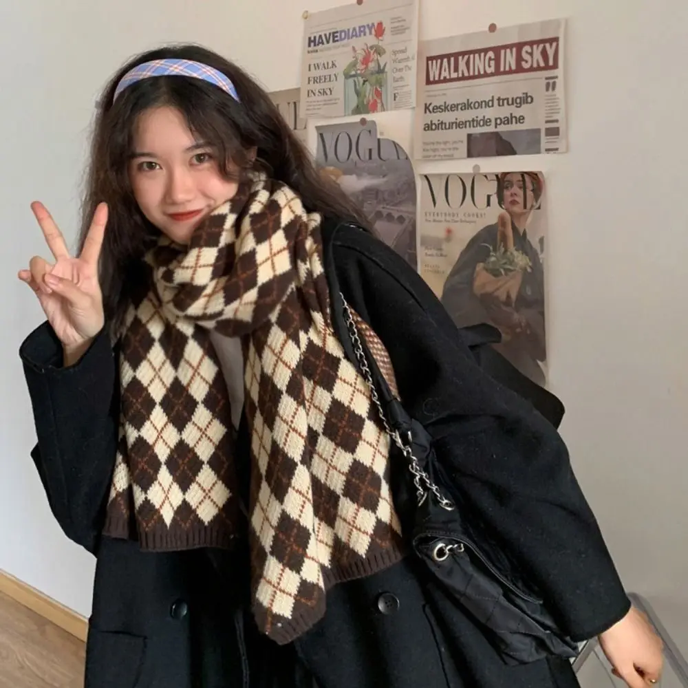 Elegant Korean Style Diamond Check Scarf Thickened Plaid Y2K Checkered Scarf Warm Long Winter Cashmere Shawl Unisex