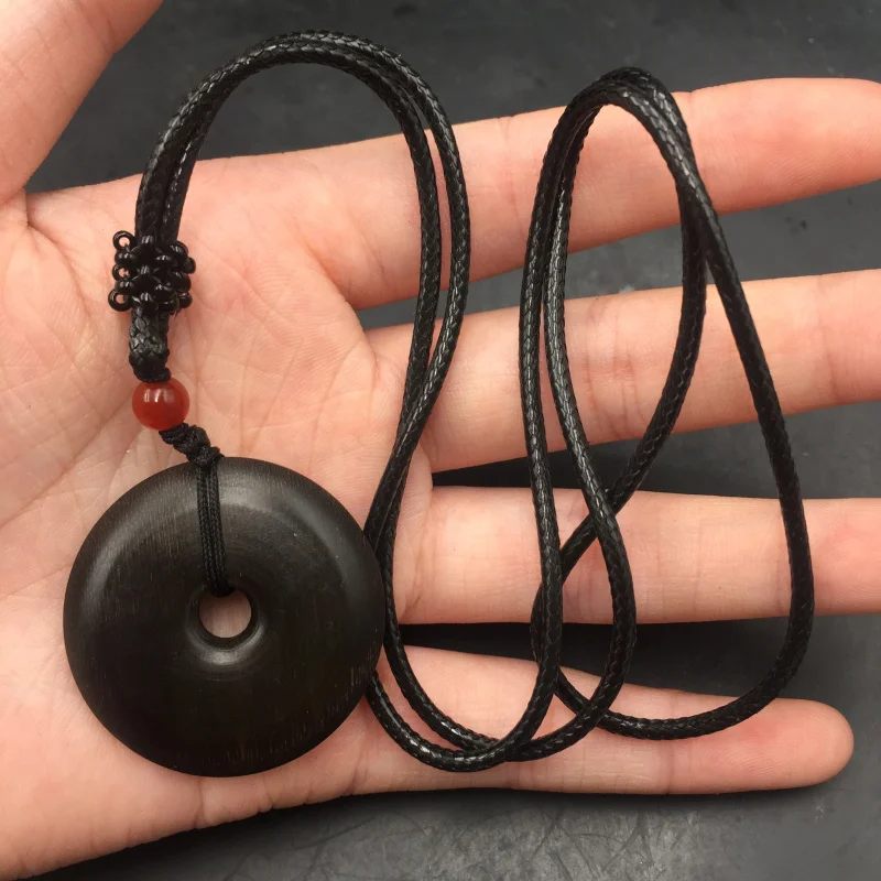 

Natural black donkey hoof safety buckle Wushi Pendant necklace