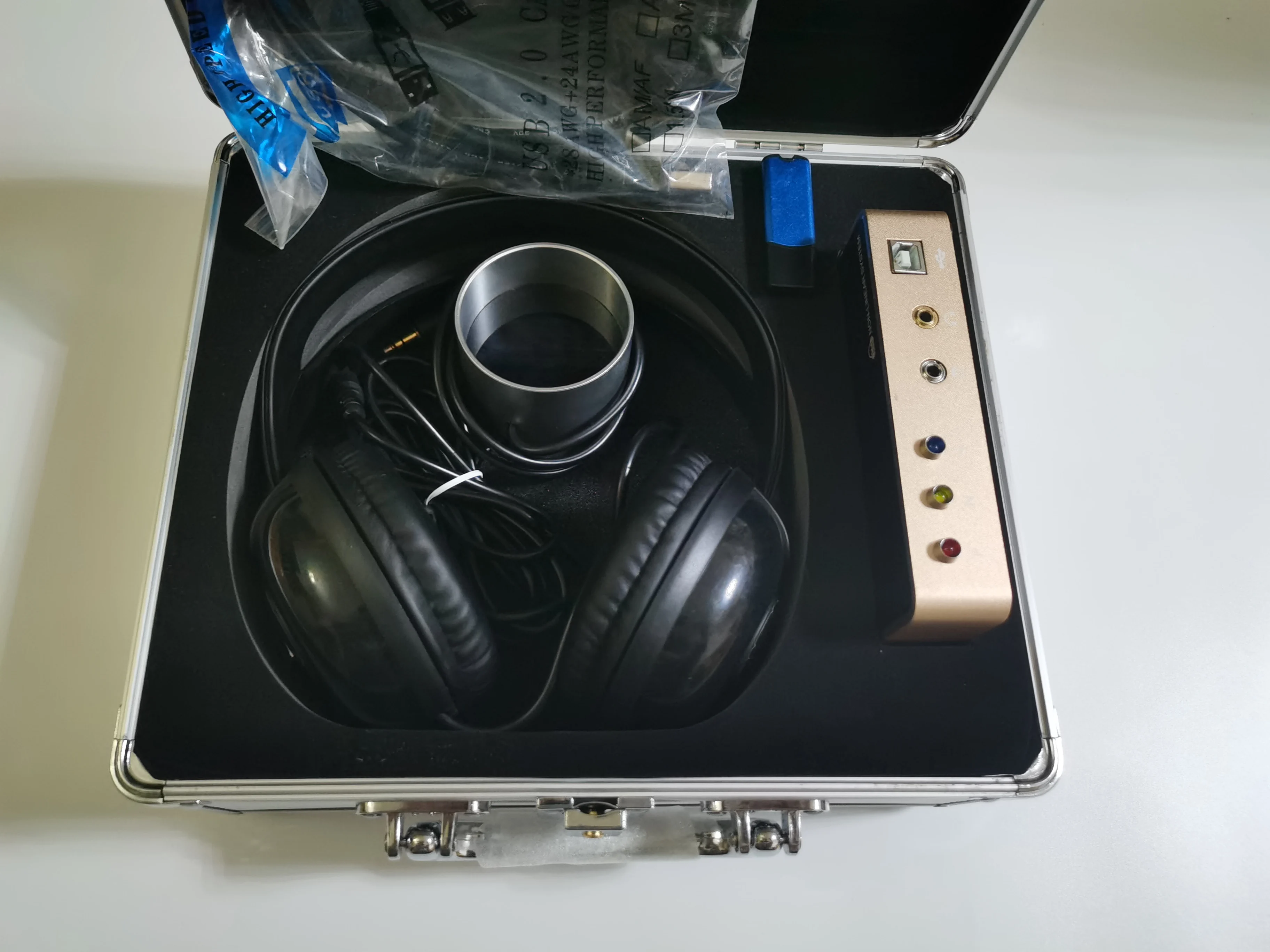 Hunter 4025 NLS Meta-pathia Meta-tron NonLinear Etalons System Health Analyzer Scanner Acupuncture Body Scan Device Auto Therapy 3